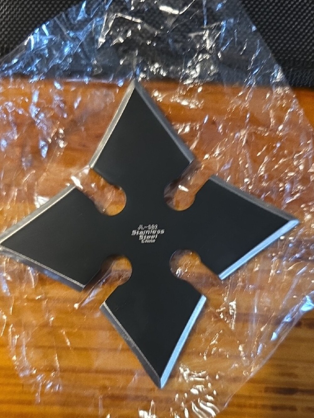 Black Throwing Star - - Picture 3 of 5